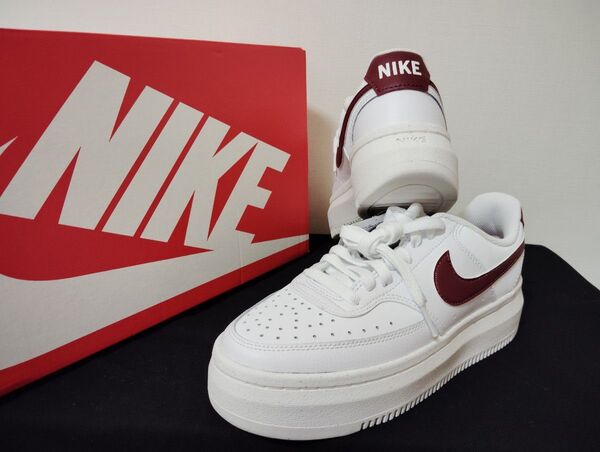 新品25cmナイキコートビジョンアルタホワイトレッドエアフォース1AF1好きに厚底スニーカーNIKEレディース