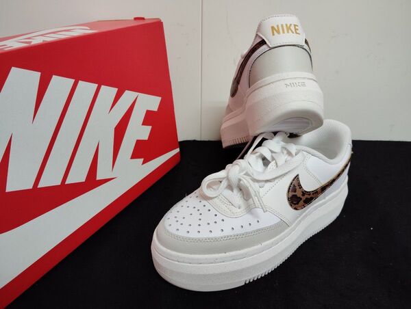 新品23.5cmナイキコートビジョンアルタLTRヒョウ柄豹柄レオパード柄エアフォース1AF1好きに厚底スニーカーNIKEレディース