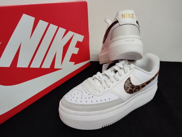 新品24.5cmナイキコートビジョンアルタLTRヒョウ柄豹柄レオパード柄エアフォース1AF1好きに厚底スニーカーNIKEレディース