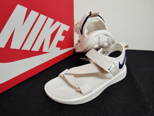 新品ナイキNIKE ビスタ24cmスポーツサンダルアイボリーストラップレディース