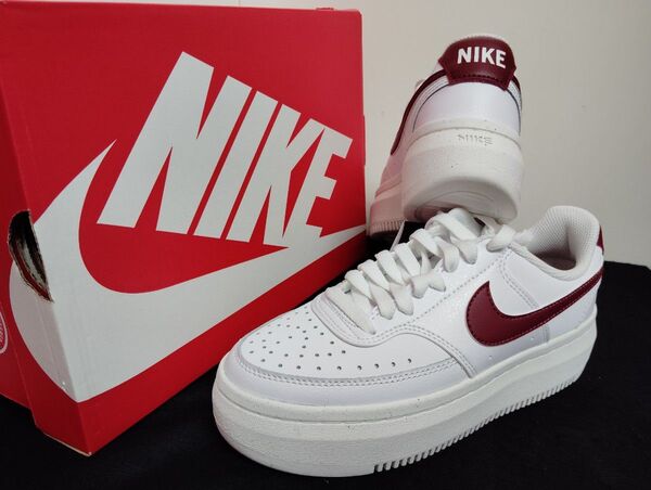 新品23.5cmナイキコートビジョンアルタホワイトレッドエアフォース1AF1好きに厚底スニーカーNIKEレディース