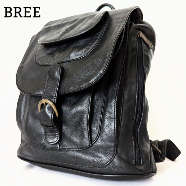美品◎ブリー BREE リュックサック バックパック 本革 レザー 型押し 大容量 通勤 通学 チャーム 黒 ブラック リュック