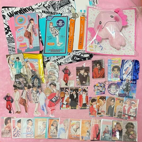 【まとめ売り】 佐藤大樹 FANTASTICS アクスタ うぱごろう トレカ バッグ 缶バッジ など