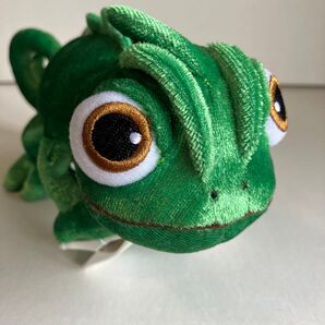 ディズニー 肩のせぬいぐるみ パスカル