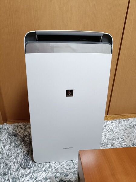SHARP シャープ 衣類乾燥除湿機 CV-S180-W ホワイト