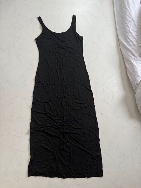 SHEIN 黒ワンピース ワンピース ノースリーブ ロング丈