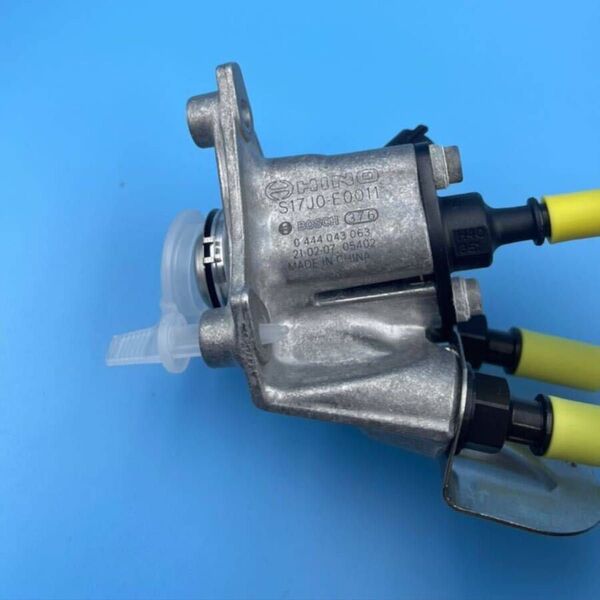 S17J0-E0011日野自動車、プロフイア、インジェクターアッシー(尿素)、新品、未使用品、1個、