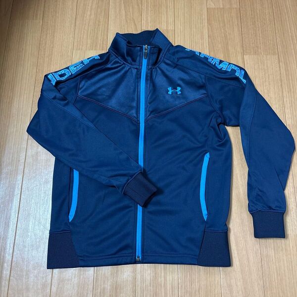 YMD 140 アンダーアーマー UNDER ARMOUR ジャージ ジャケット 記名なし 背中に1点汚れあり