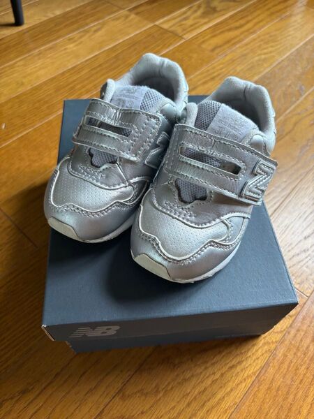 New Balance 313 ニューバランス キッズ 子供 シルバー お洒落