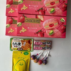 限定商品LOTTE CHOCO PIEプレミアム苺ピスタチオ、他 お菓子 詰合せ