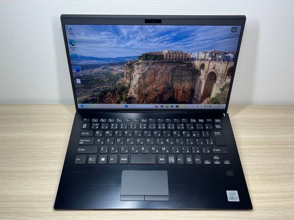 美品 VJPK 14型 i7-1065G7 16GB VAIO ノートPC