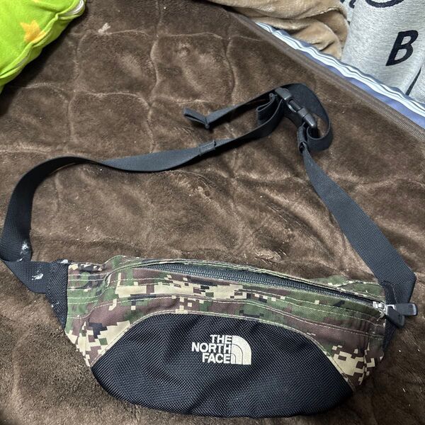 THE NORTH FACE ウエストポーチ 迷彩柄