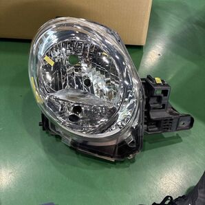 ダイハツ キャスト 純正 左 ライト ヘッドライト ハロゲン koito100-69021 左側 助手席側 ヘッドランプ