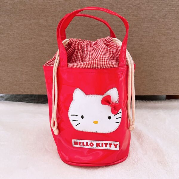 ハローキティ HELLO KITTY エナメル風バッグ 昭和メトロ