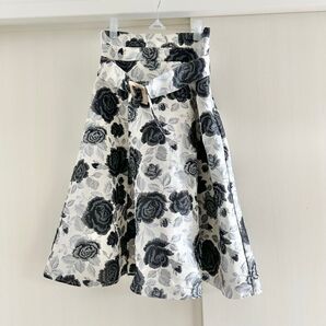 トッコクローゼット ゴブラン スカート 薔薇