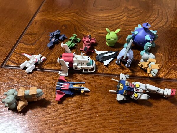 機動戦士ガンダム 登場メカ ミニミニフィギュア 12点 スペースランチ ボール 最終回ガンダム残骸 ホワイトベース ジオン戦艦他