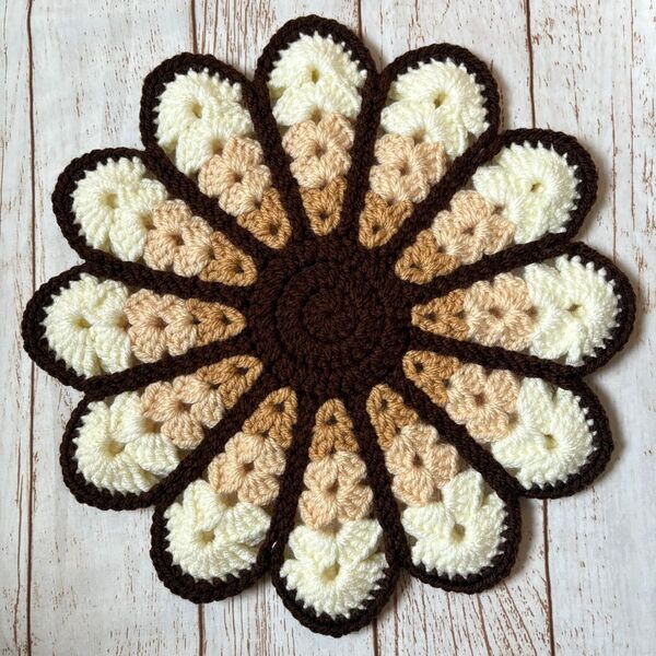 シック ブラウン ハンドメイド お花の円座 手編み クッション マット チェアパッド おざぶ 丸椅子カバー 花座布団 インテリア