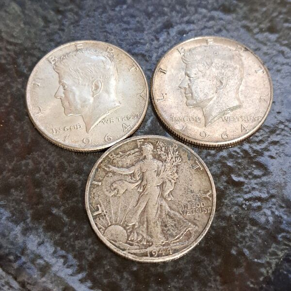 アメリカLIBERTYコイン ハーフダラー銀貨3個まとめ 通常貨 状態考慮 アメリカLIBERTYコイン 外国コイン