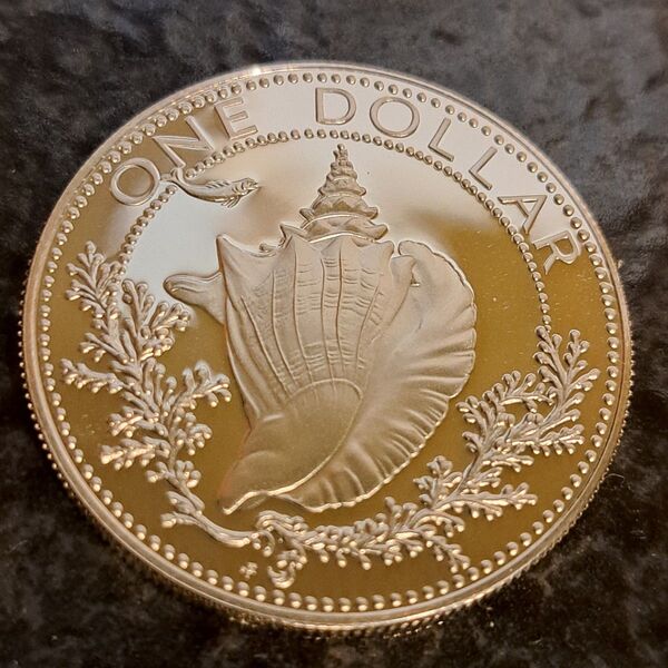 1974年バハマ1ドル銀貨 品位SV800 18g バハマ銀貨 状態考慮 ミント出し 外国コイン