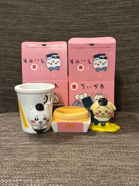 マクドナルド マック ハッピーセット うさぎ ちいかわ ちいかわのドリンクカップペンたて&うさぎのプチパンケーキケース