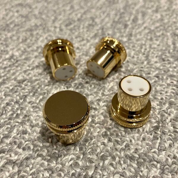 未使用 XLR キャップ カバー ノイズカット 埃よけ 金メッキ 4個 メス 防塵 空き端子