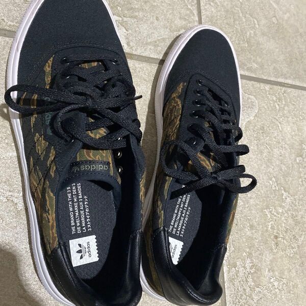 アディダス adidas スニーカー シューズ 28.5センチ