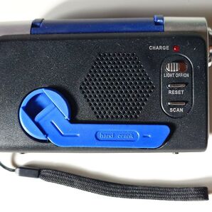 防災ラジオ レッドスパイス RED SPYCE 手巻き充電式ラジオ&ライト ダイナモラジオ FMラジオ ブルー 動作確認済