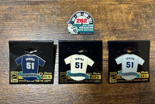 レア!イチロー選手 シアトルマリナーズ 51番 ピンバッジ MLB 3種+おまけ