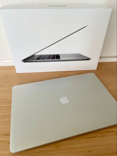Apple MacBook Pro 15インチ 2019 i9 32GBメモリ