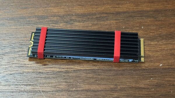 CORSAIR MP400 8TB CSSD-F8000GBMP400 M.2 SSD
