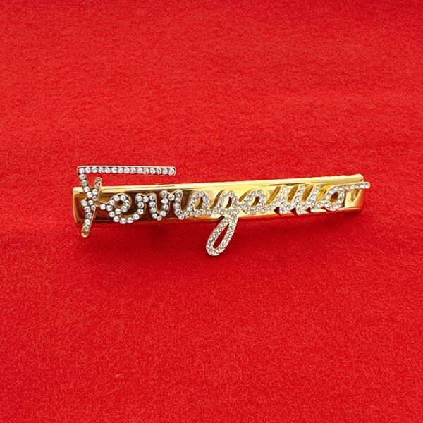 《超美品》Ferragamo(フェラガモ)ヘアアクセサリー クリップ