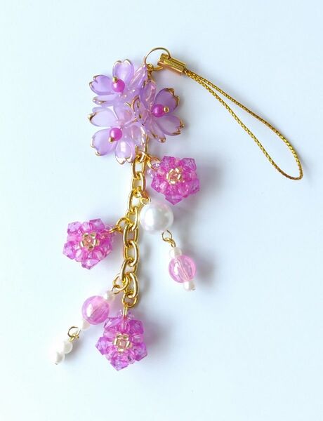 ビーズ ストラップ バッグチャーム キーホルダー ハンドメイド 芝桜 紫