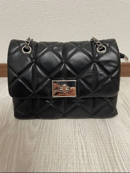 ショルダーバッグ バッグ チェーン ゴールド金具 ブラック CHANEL系 フェイクレザー 2way ノーブランド
