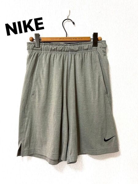 NIKE DRI-FIT ハーフパンツ Mサイズ