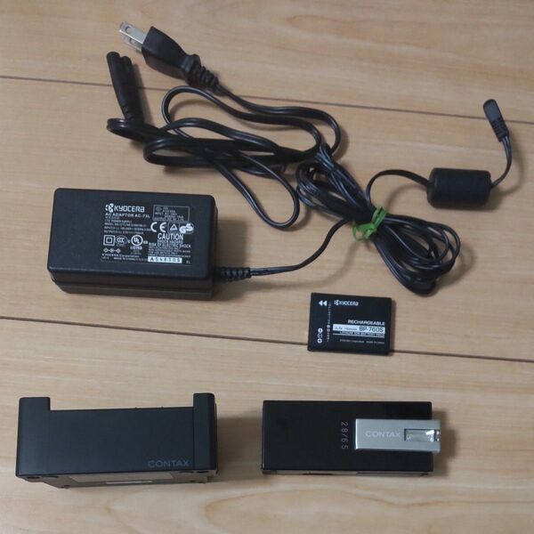 【美品】KYOCERA CONTAX i4R ブラック コンパクトデジタルカメラ(要バッテリー交換)