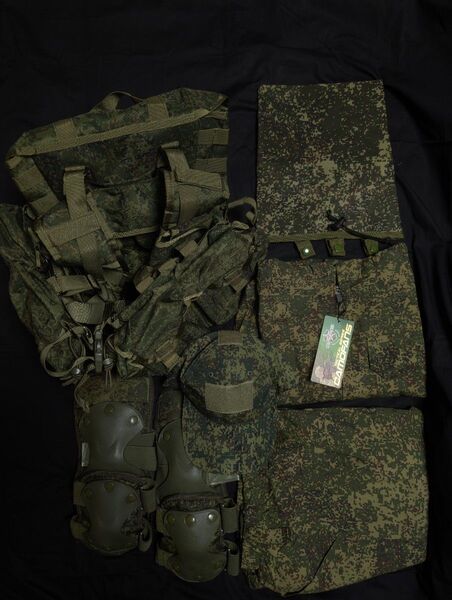ロシア軍フル装備 デジタルフローラ 迷彩服上下+SMERSH+6B51レプリカ
