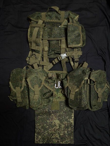 ロシア軍 SMERSH チェストリグ デジタルフローラ 迷彩装備 レプリカ