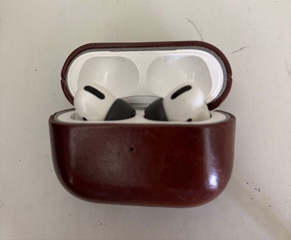 Apple AirPods Pro 第1世代 MWP22J/A レザーケース付き