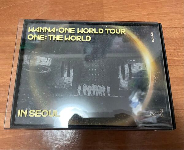 Wanna One ワールドツアーBlu-ray 特典フォトカード付き