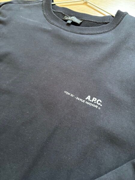 A.P.C. ブラック クルーネック トレーナー L