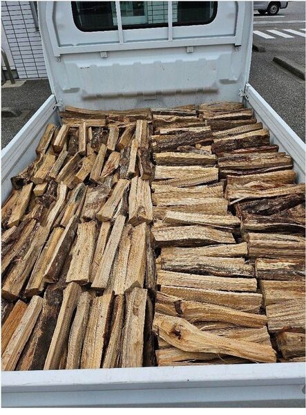 広葉樹の薪 コナラ モミジバフウ アメリカフウ 約25kg 能登半島産 薪ストーブ キャンプ 焚き火 暖炉 アウトドア