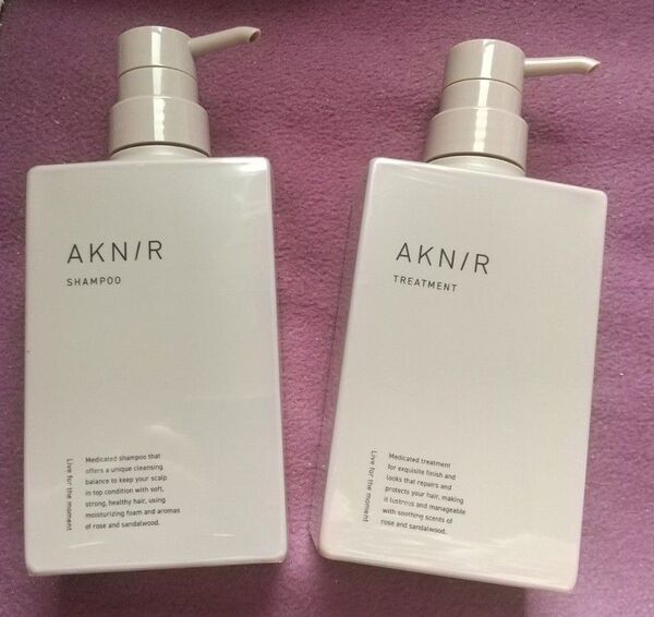 届きたて ●AKNIR アクニー 薬用ヘアシャンプー トリートメント