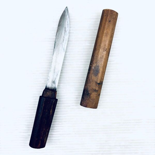 古い切出し アウトドア 狩猟 ナイフ 鋼 鞘付き 刃渡り13.5cm 骨董