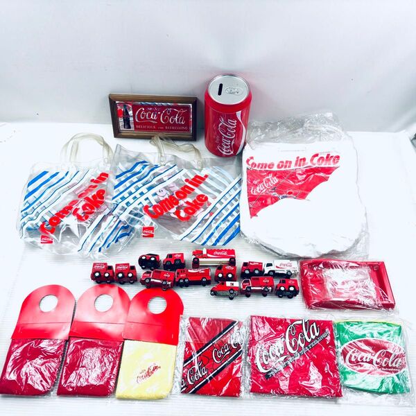 大量 コカ・コーラ グッズ 貯金箱 ミニカー チョロQ ビーチボール ハンドタオル バンダナ ビーチバッグ 他 まとめて25点