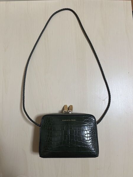 CHARLES & KEITH ショルダーバッグ クロコダイル 型押し グリーン