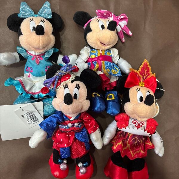 ディズニー ぬいぐるみバッジ ミニー