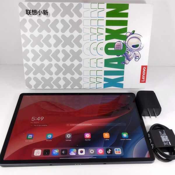 Lenovo Xiaoxin Pad Pro 12.7 2025 8GBモデル ケース付