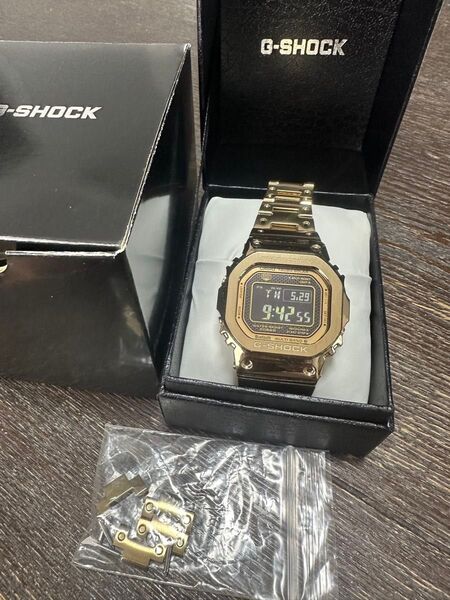 極美品 G-SHOCK GMW-B5000GD-9JF ゴールド メタル CASIO ジーショック 電波ソーラー