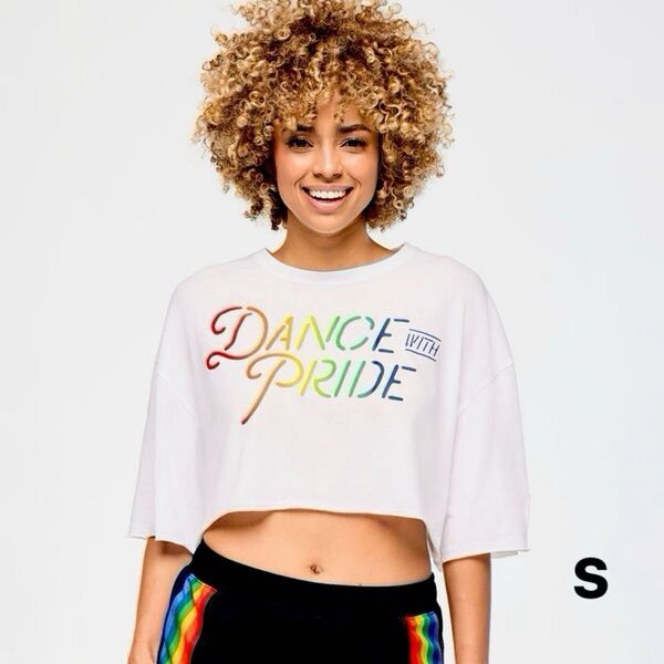 【新品】新作 ズンバ zumba ウェア トップス Tシャツ 半袖 レディース 白 ホワイト/S