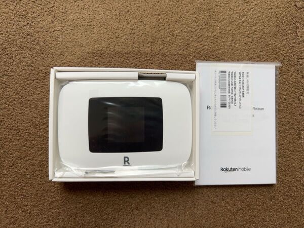 Rakuten WiFi Pocket Platinum 新品未使用 モバイルルーター